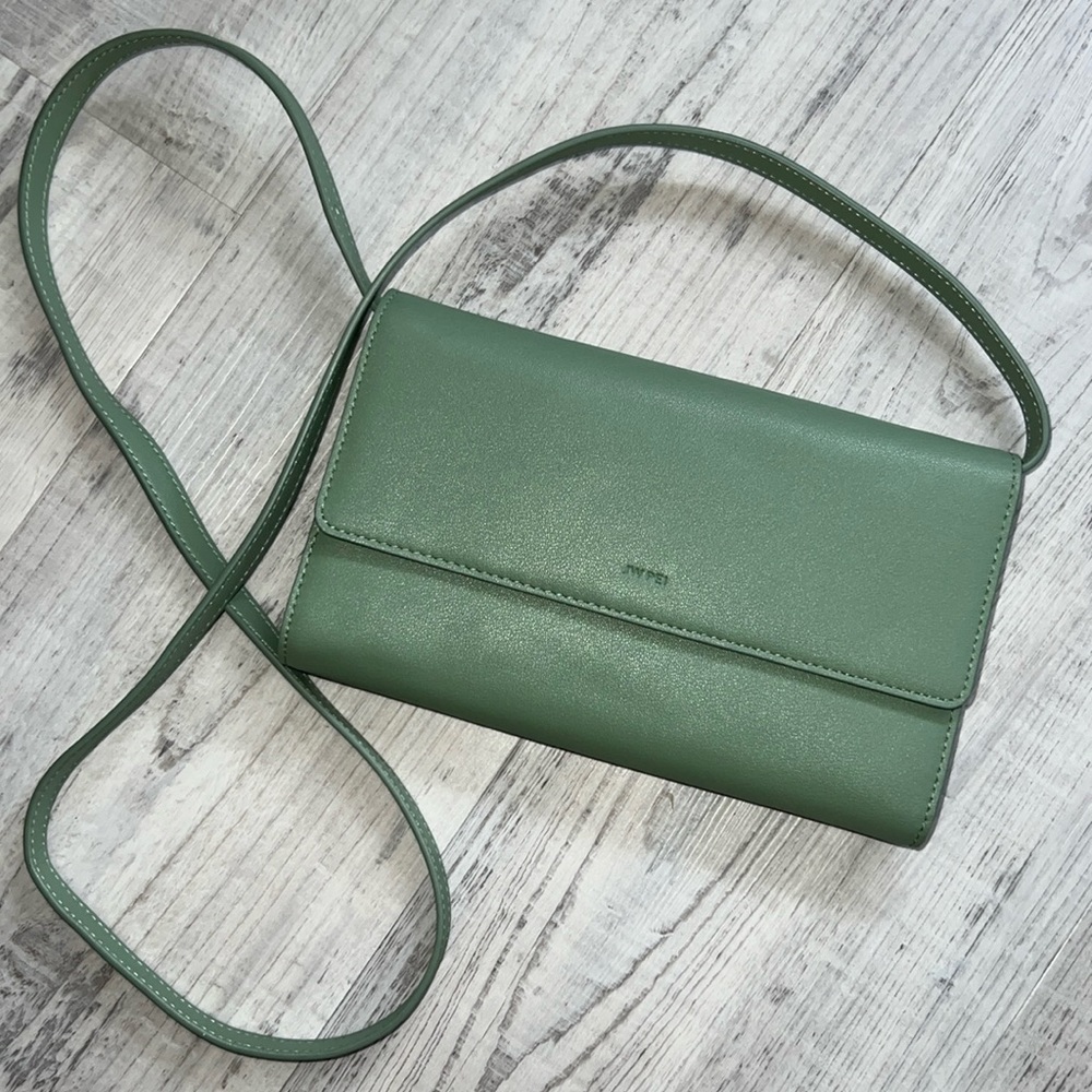 JW PEI wallet purse/crossbody💚💚